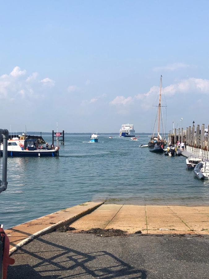 Quayside Close Holiday Apartments Poole Exteriör bild