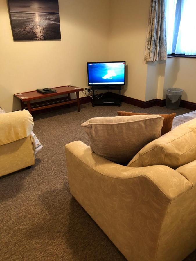 Quayside Close Holiday Apartments Poole Exteriör bild